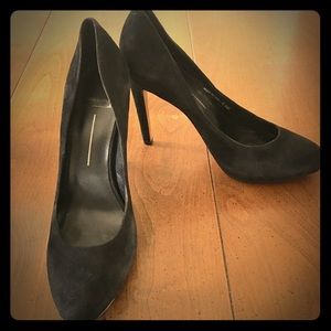 DOLCE VITA Black Suede Heels